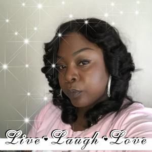 Meet your Posher, Ebony